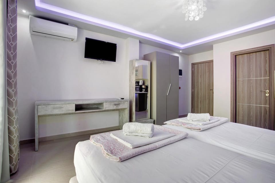Property building, Living room, Bedroom