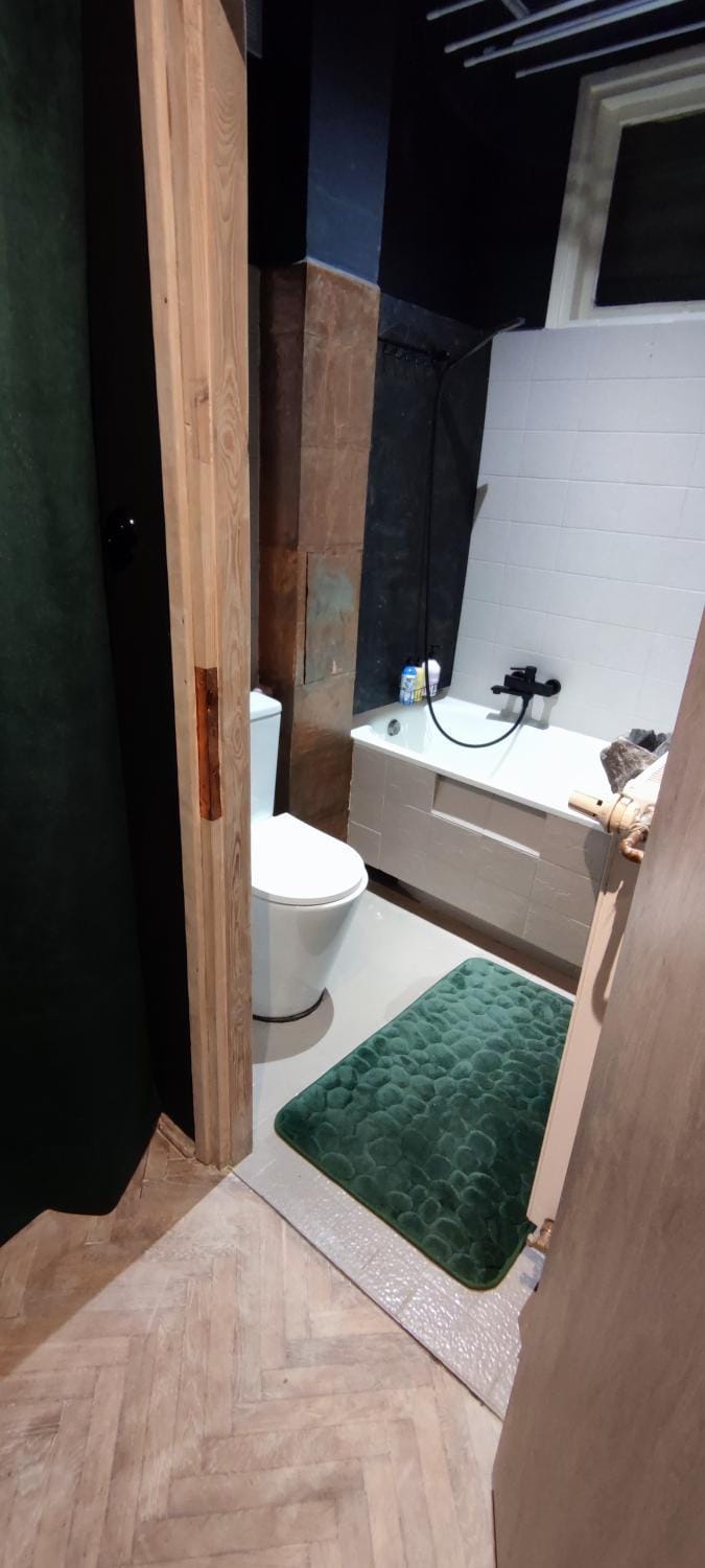 Toilet, Bathroom