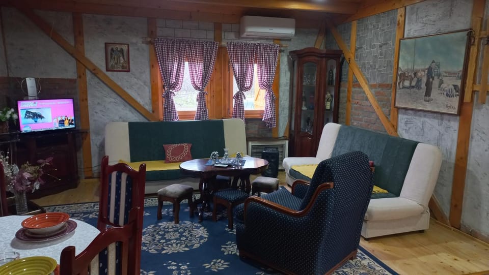 Vikendica Jelena House in Serbia