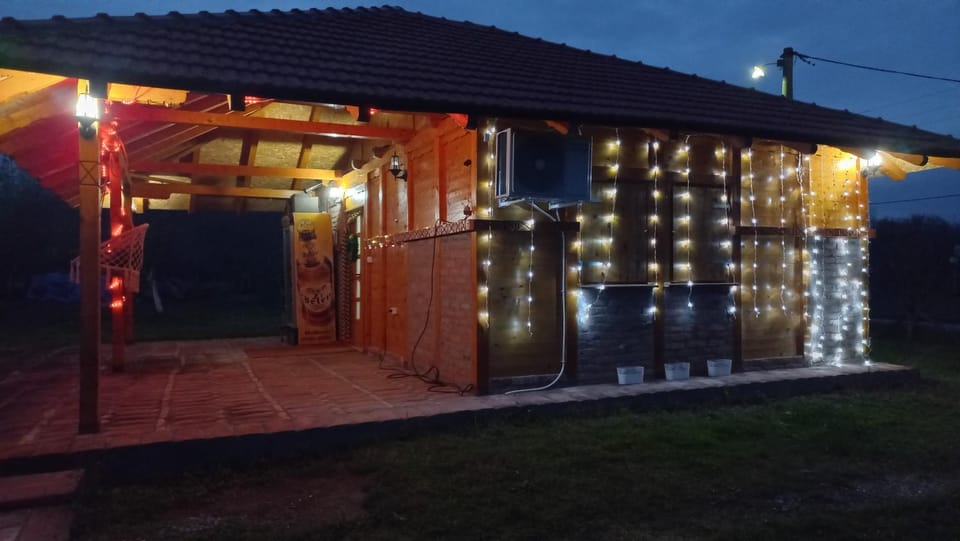 Vikendica Jelena House in Serbia