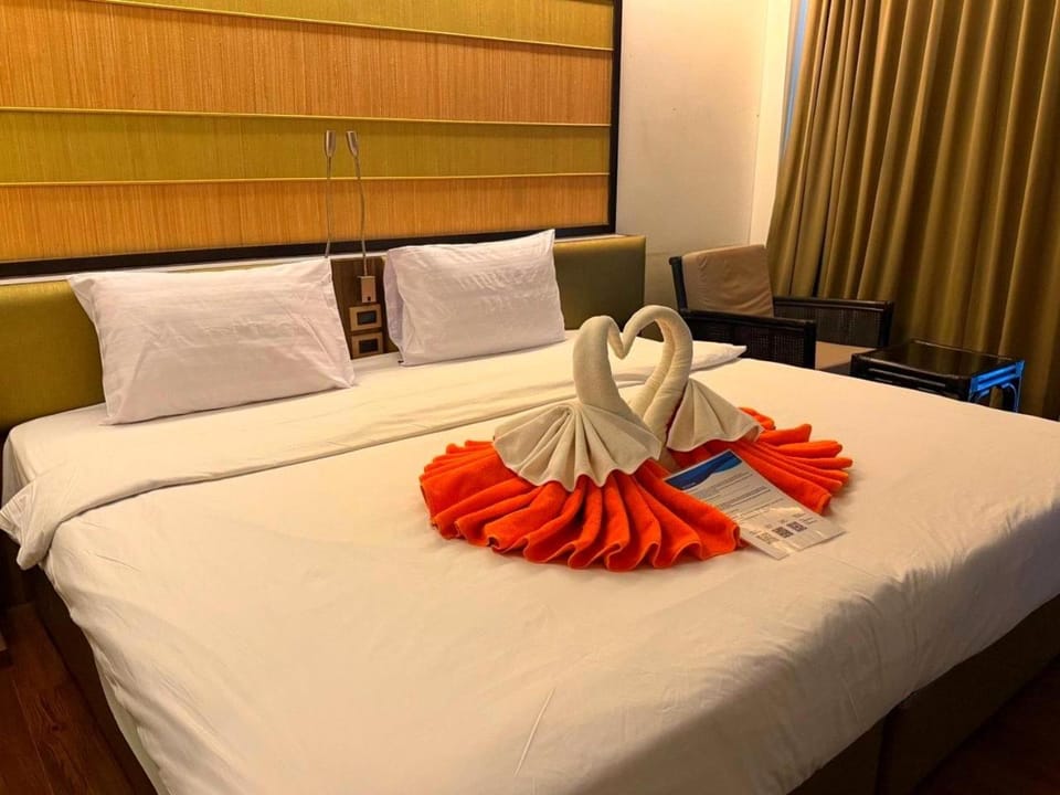 The Beach Heights Condotel Kata 500 meters to Kata beach Hotel in Rawai