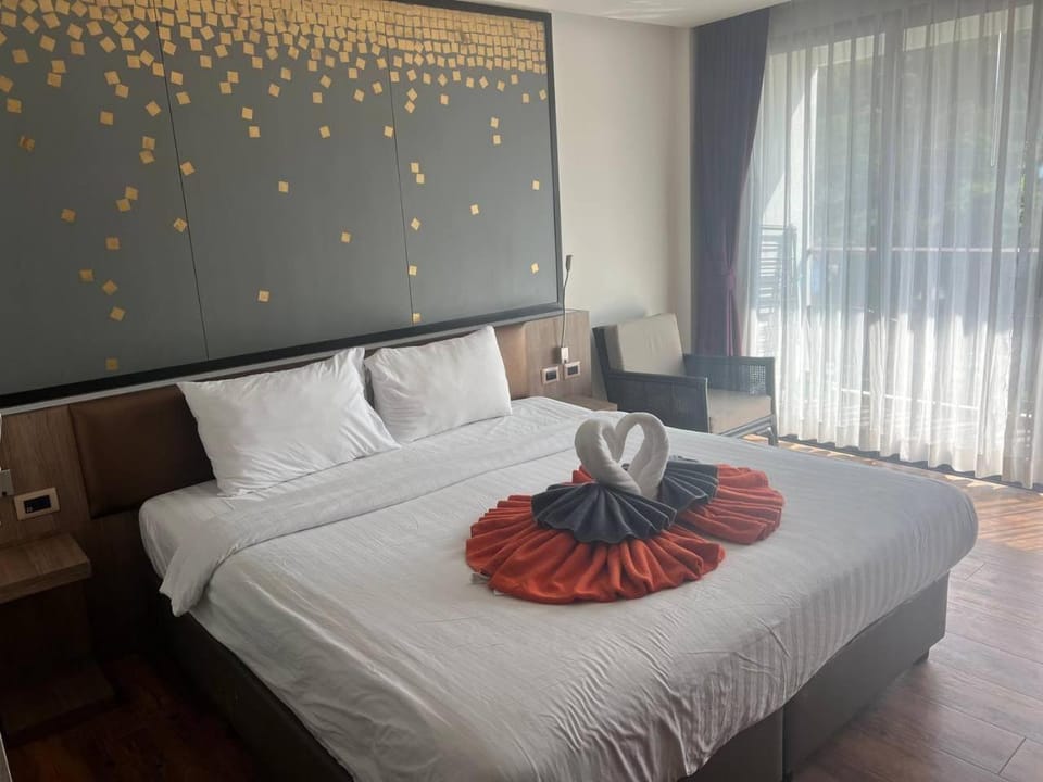 The Beach Heights Condotel Kata 500 meters to Kata beach Hotel in Rawai