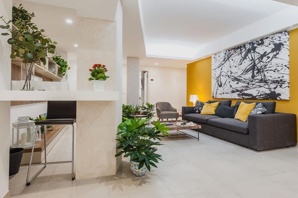 Living room, Seating area