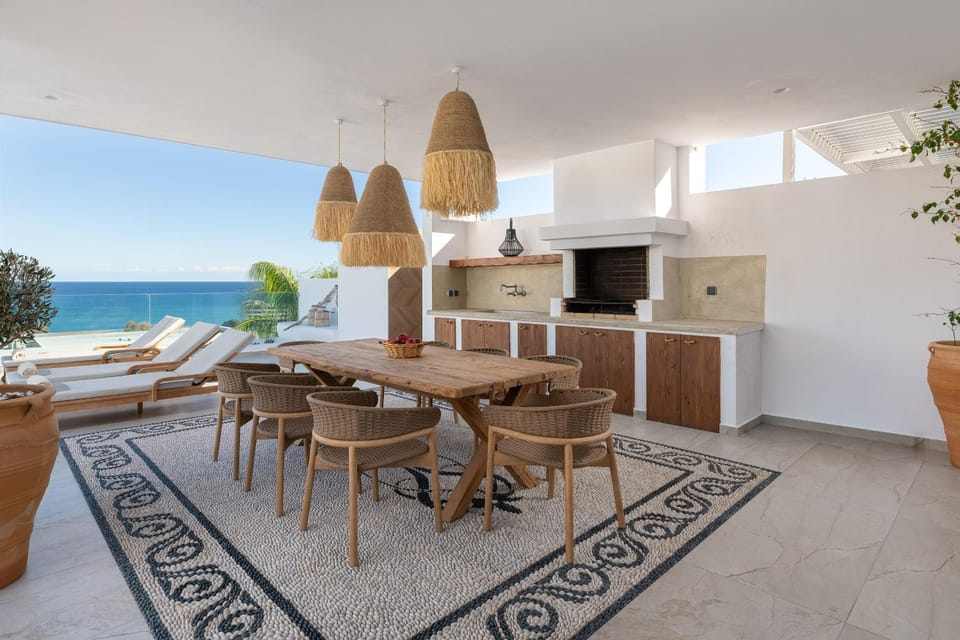BBQ facilities, Balcony/Terrace, Dining area