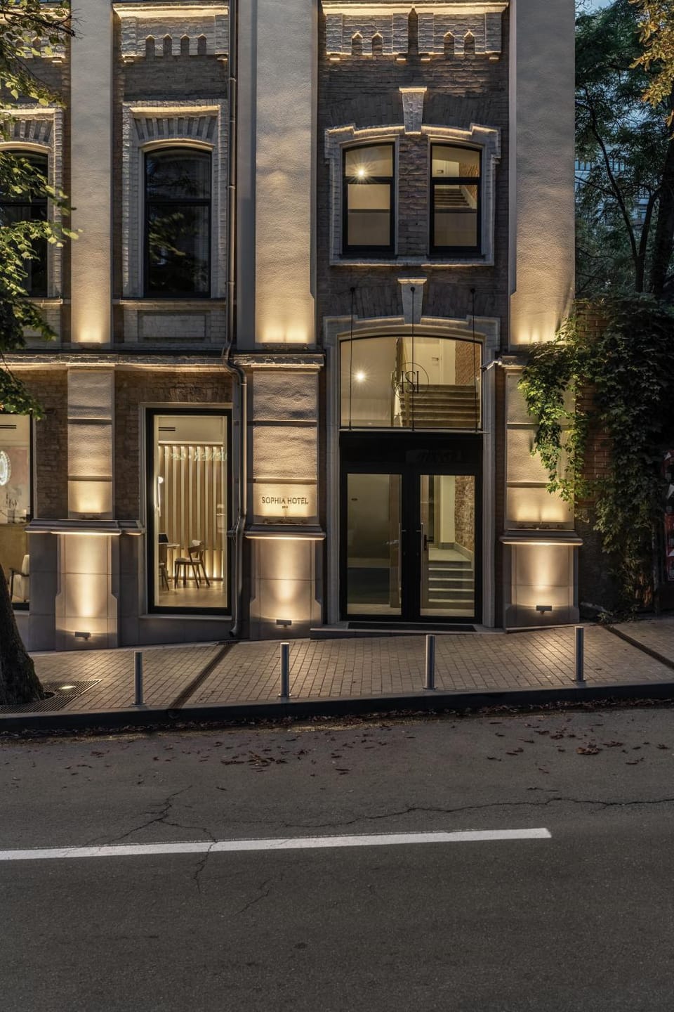 Property building, Facade/entrance