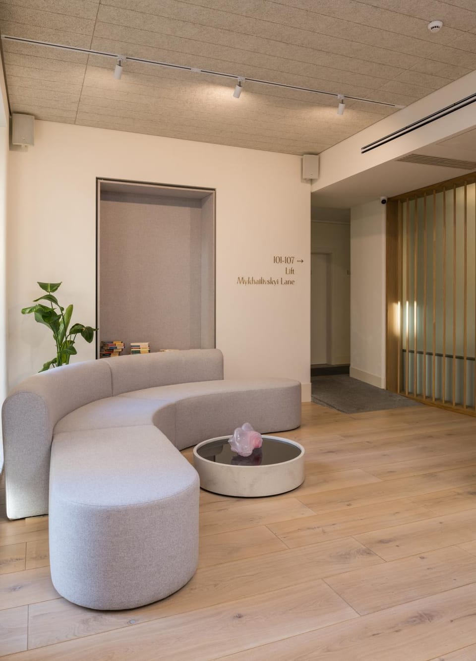Lobby or reception, Seating area