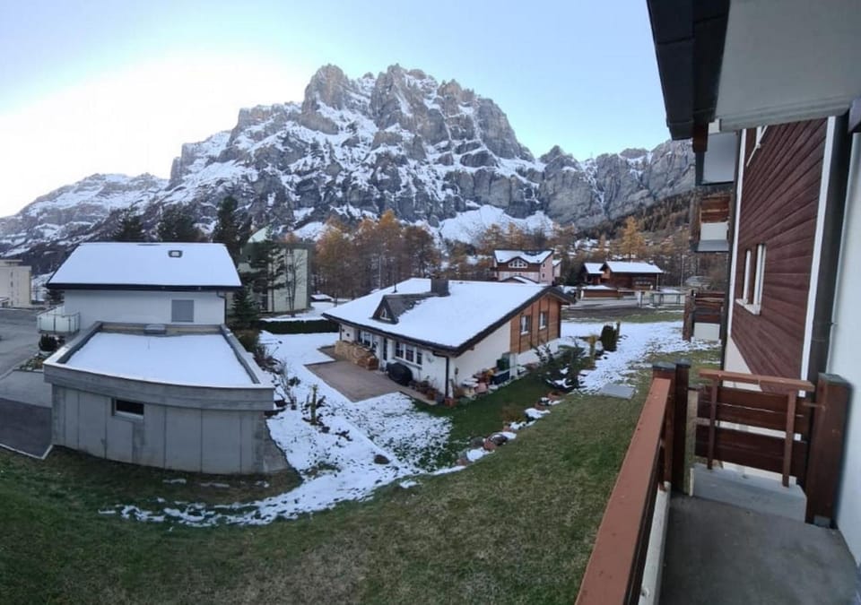 Property building, Natural landscape, Winter, Balcony/Terrace, Balcony/Terrace, Mountain view