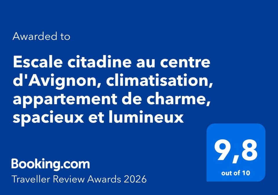 Escale citadine au centre d'Avignon, climatisation, appartement de charme, spacieux et lumineux Apartment in Avignon