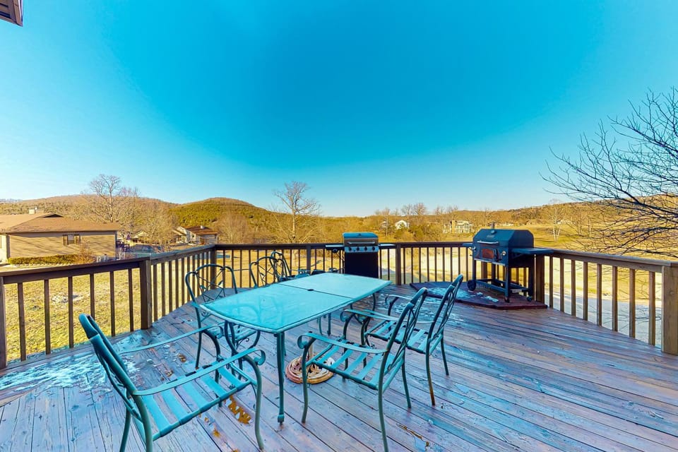 Stone Decks Lodge House in Carroll County