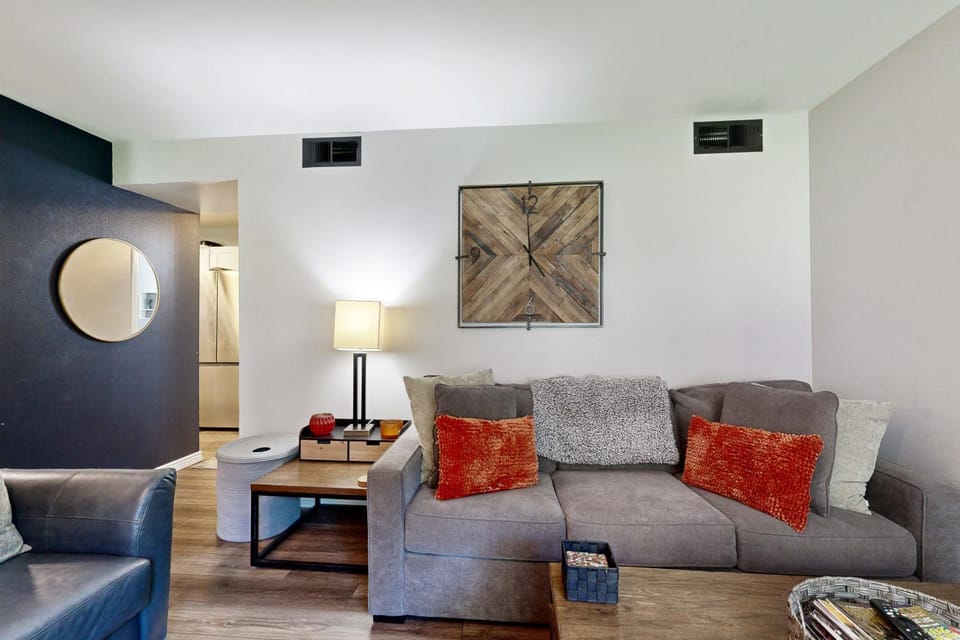 Eagle River's Charmer Apartment in Edwards
