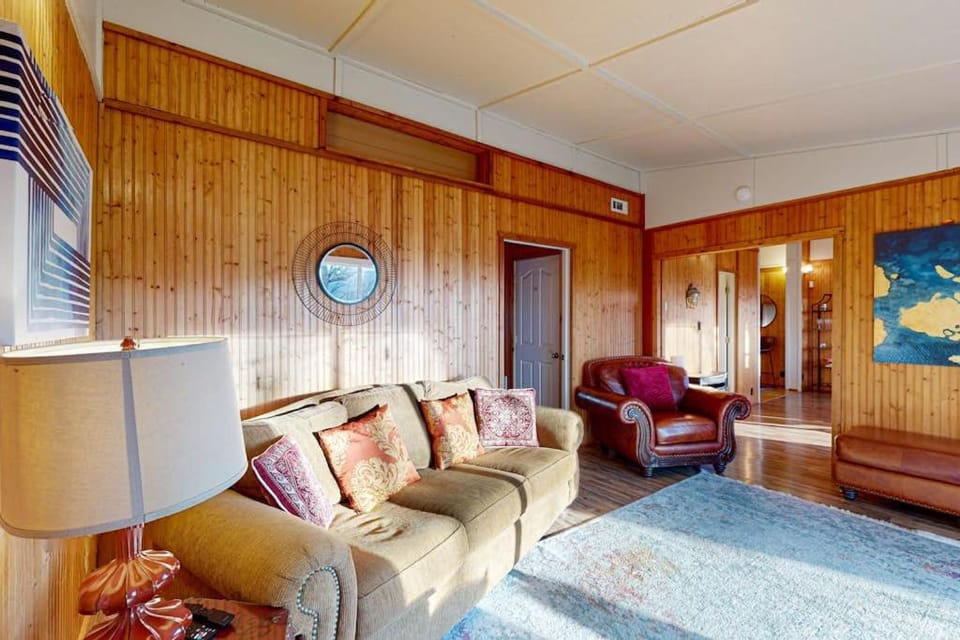 Ozark Rambler Cabin Cabin in Beaver Lake