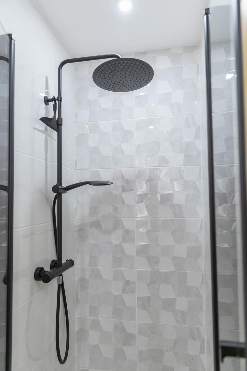 SPA, TERRASSE plein centre et proche gare Apartment in Metz