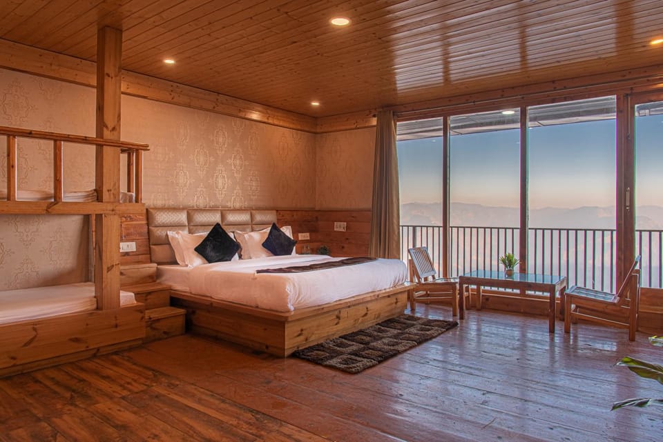 Bed, Natural landscape, View (from property/room), Balcony/Terrace, Photo of the whole room, Seating area, Bedroom