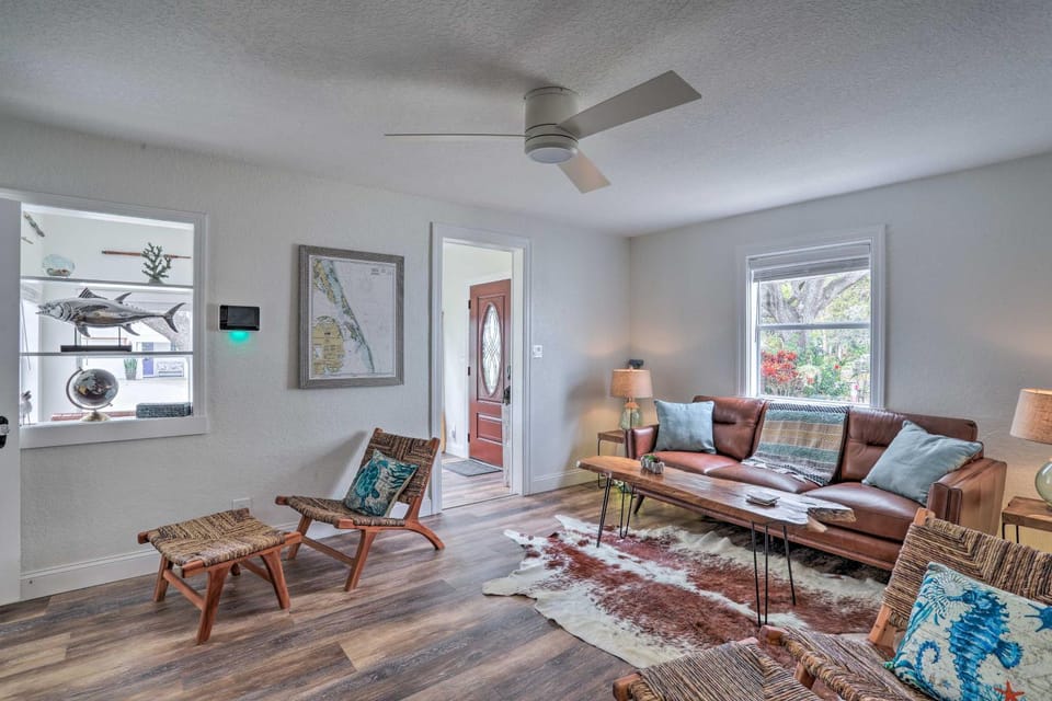 Tampa Bay Area Cottage w/ Gas Grill and Fire Pit! House in Safety Harbor