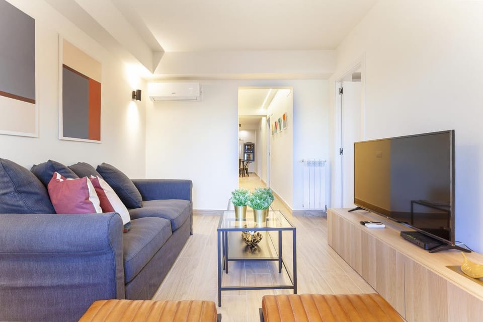 Communal lounge/ TV room, Living room