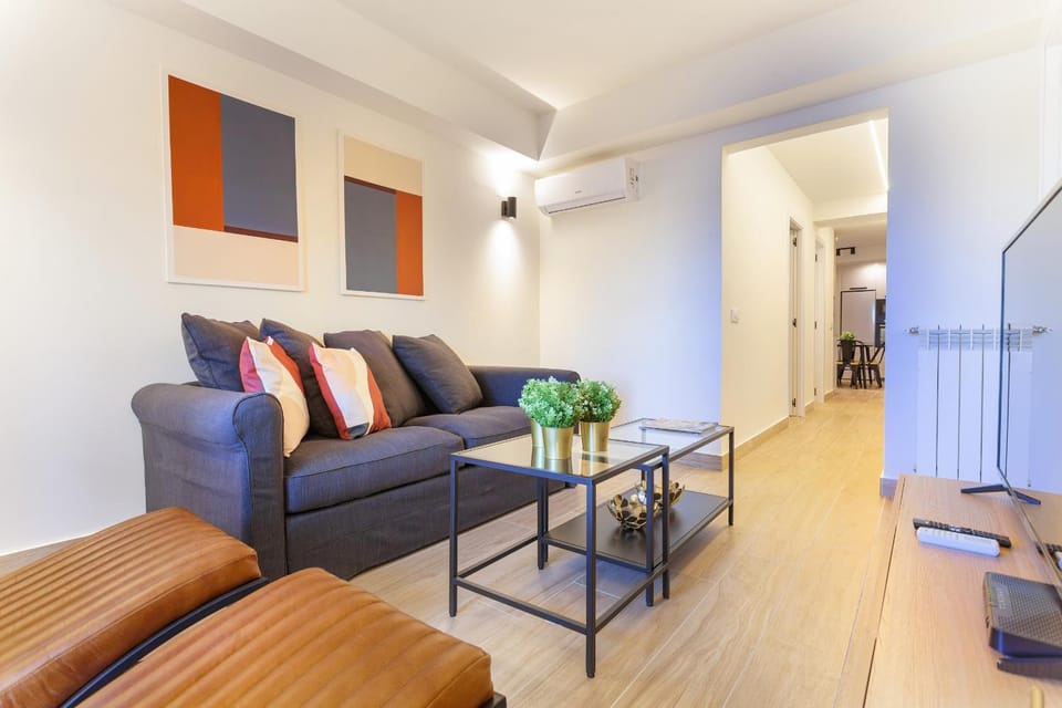 Communal lounge/ TV room, Living room