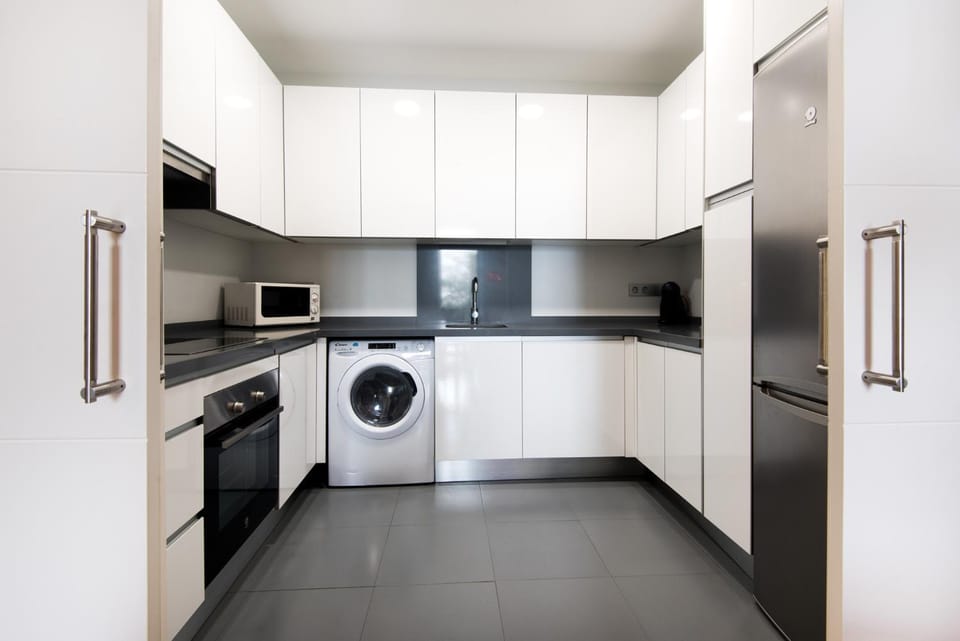 Kitchen or kitchenette, kitchen