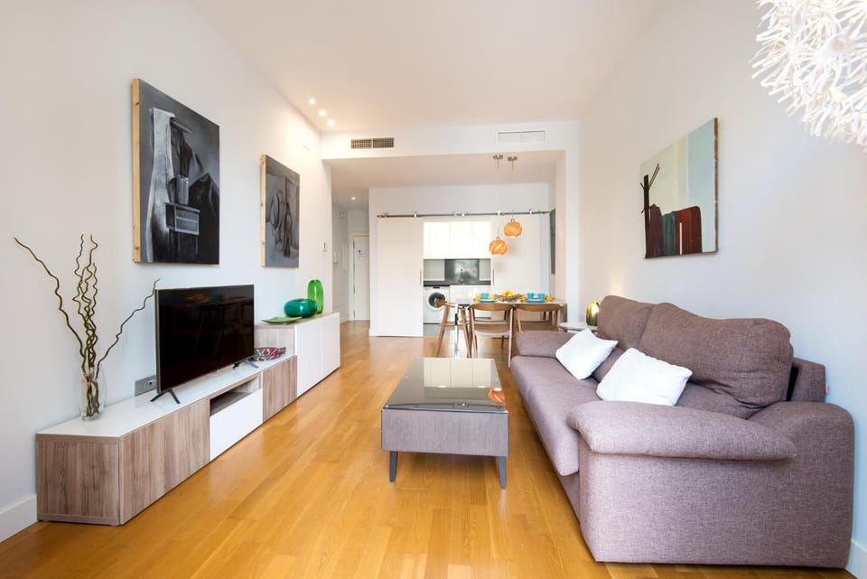 Property building, TV and multimedia, Living room, Dining area