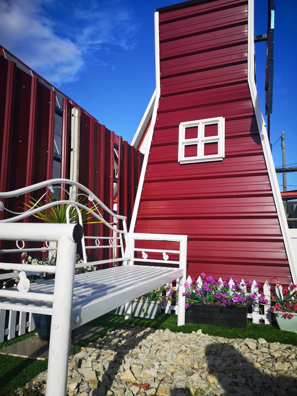 Red Triangle Cottage Roomstay Kerteh Paka Hotel in Terengganu, Malaysia