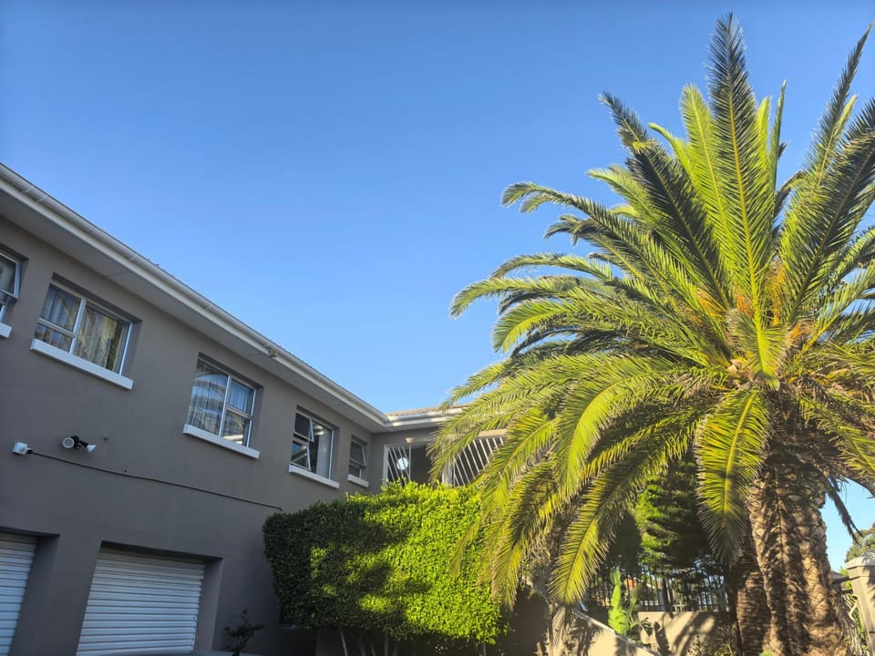 Bunitrix Guesthouse Bed and Breakfast in Port Elizabeth
