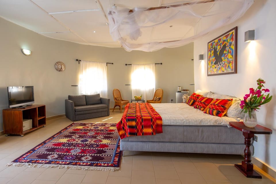 Bed, Living room, Bedroom