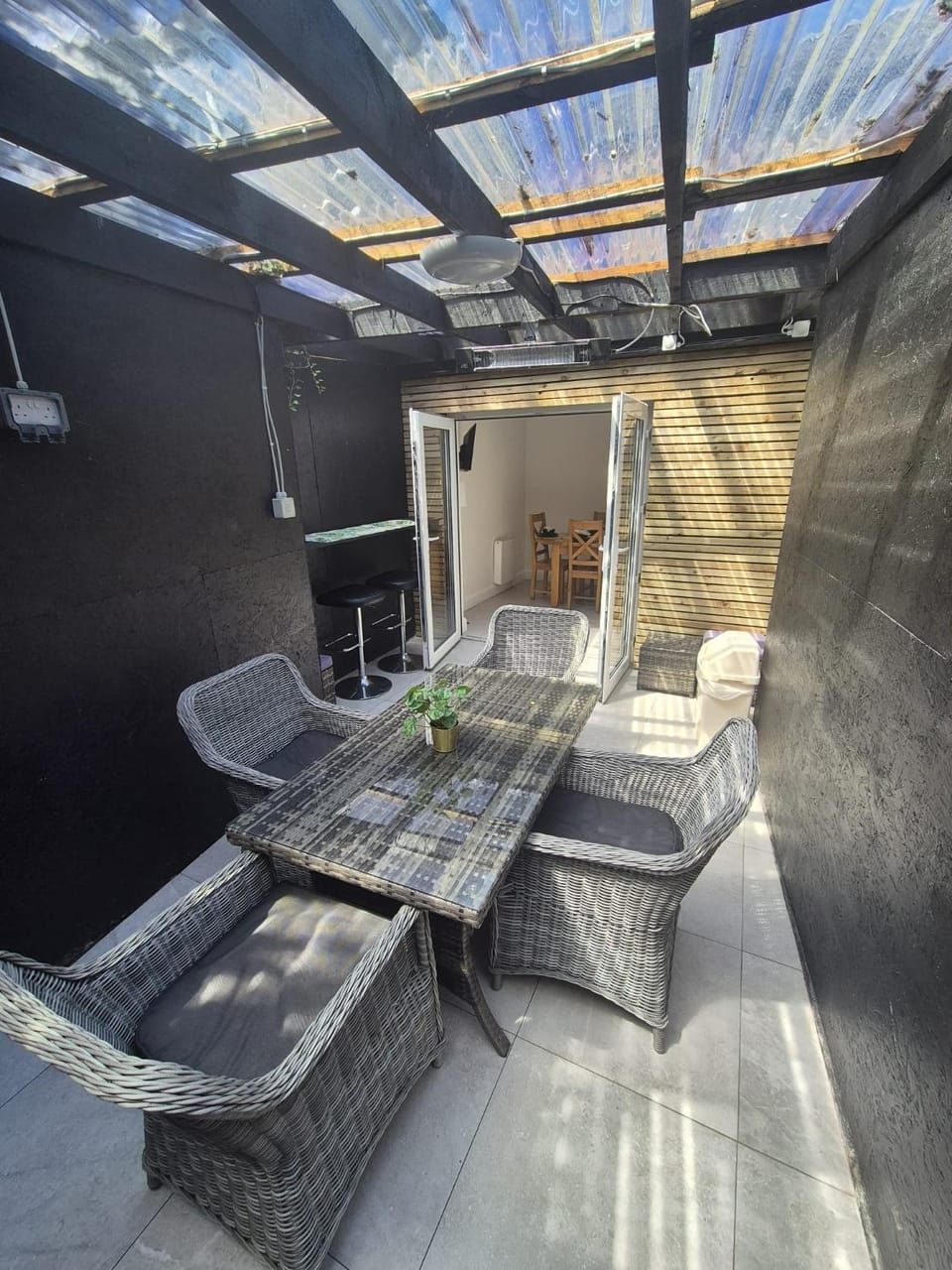 3 Eyre Square Lane Apartment in Galway