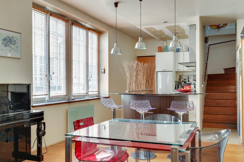 Lounge or bar, Dining area