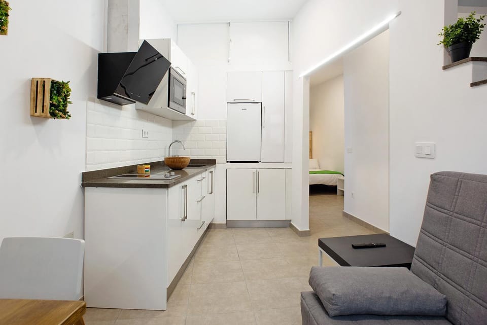 Property building, Kitchen or kitchenette, Living room
