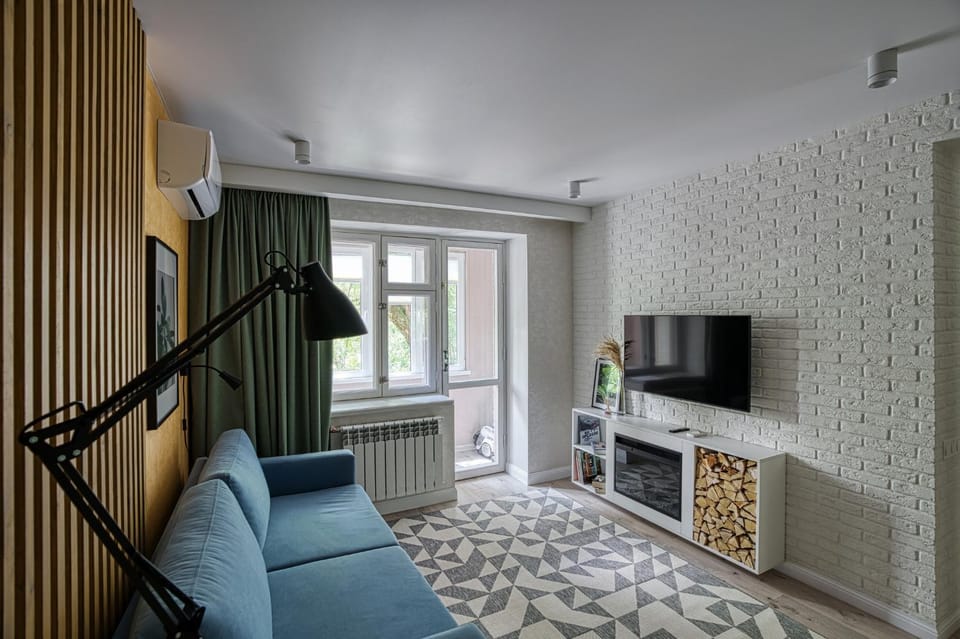 TV and multimedia, Seating area