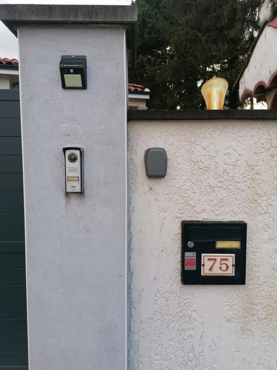Facade/entrance