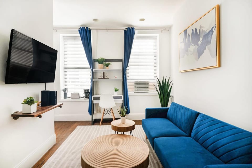 Communal lounge/ TV room, TV and multimedia, Living room