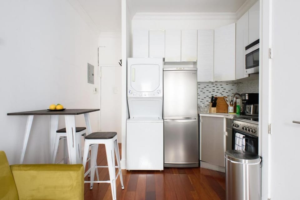 24-18 New Gramercy Studio W D in Unit Fully Reno Apartment in Lower Manhattan