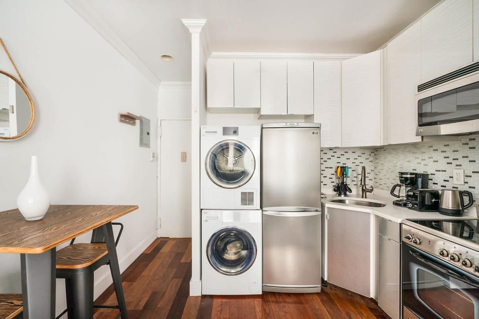 24-5 Furnished Studio W D Prime Gramercy Apartment in Lower Manhattan