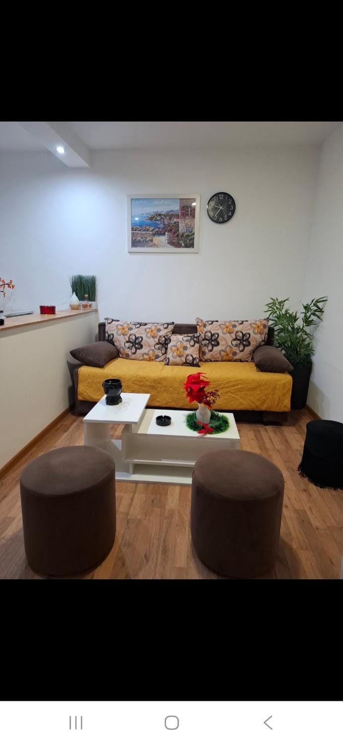 Mace MM :) Apartment in Vojvodina