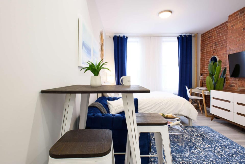 240-11 NEW STUDIO Prime Upper East W&D Apartment in Roosevelt Island