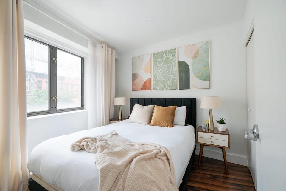 809-3A 1BR Columbus Circle Elevator W D Apartment in Midtown