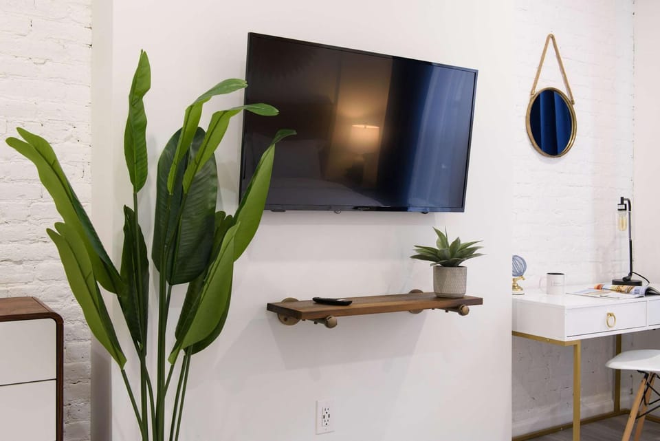 240-12 BRAND NEW Studio Prime location W&D Apartment in Roosevelt Island