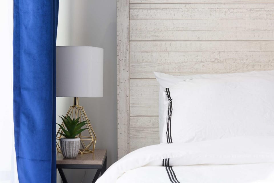 240-15 Luxury Studio Prime Location W&D Apartment in Roosevelt Island