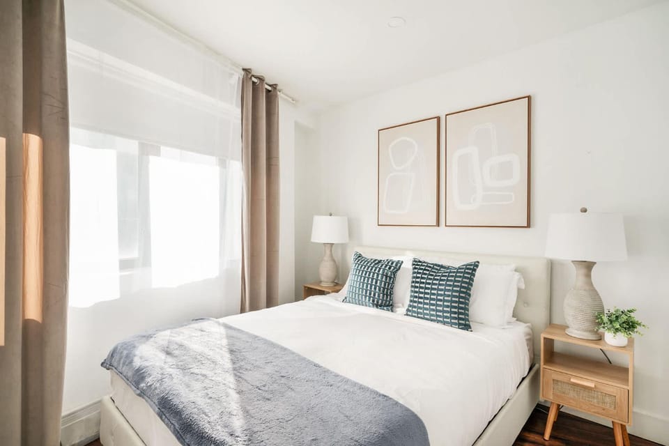 809-5A Gorgeous New 1BR Heart of Midtown Apartment in Midtown