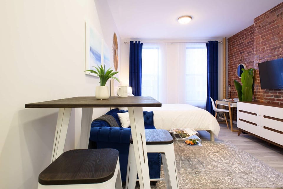 240-6 NEW STUDIO Prime Location W&D in unit Apartment in Roosevelt Island