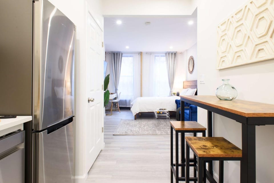 240-9 Luxury Prime Location STUDIO W&D Apartment in Roosevelt Island