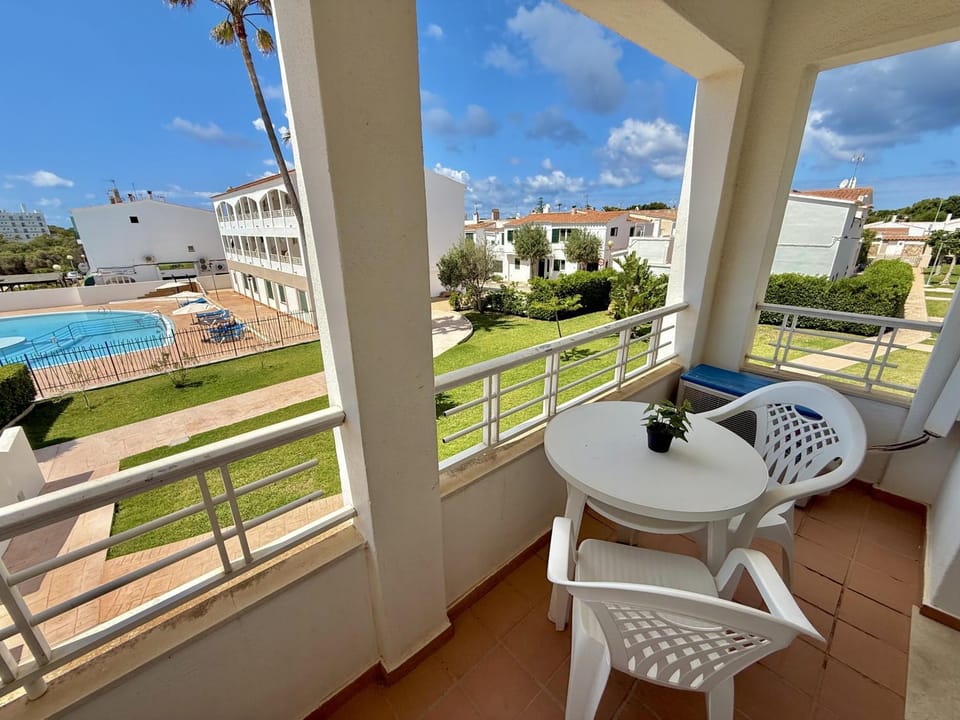 Pregonda - Apartamento con piscina y junto a playa Apartment in Cala en Blanes