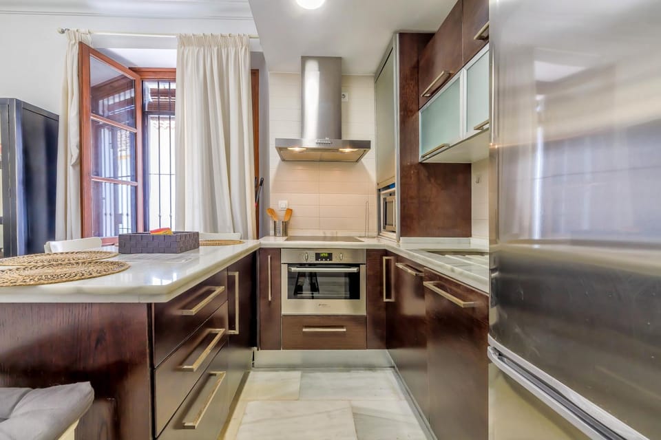 Kitchen or kitchenette, oven, stove