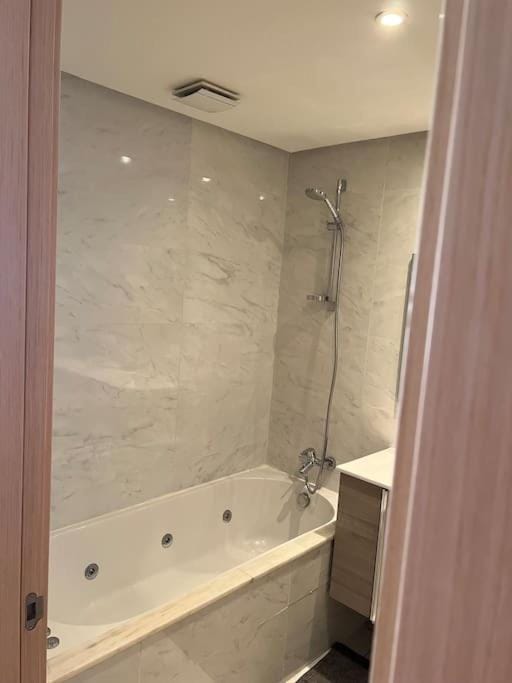 Superbe appartement avec piscine Apartment in Rabat