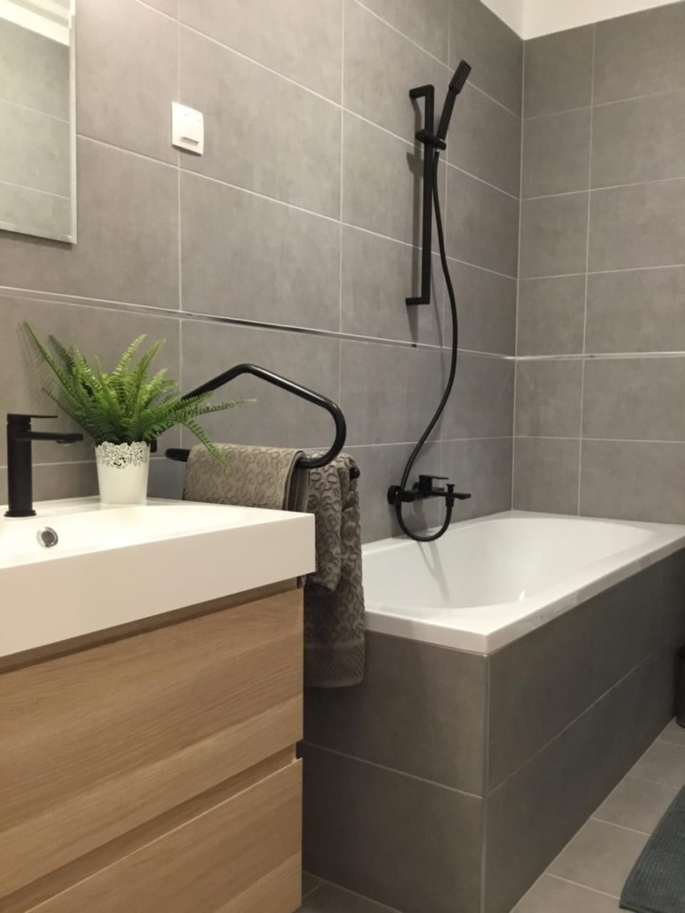 Bathroom, Bath