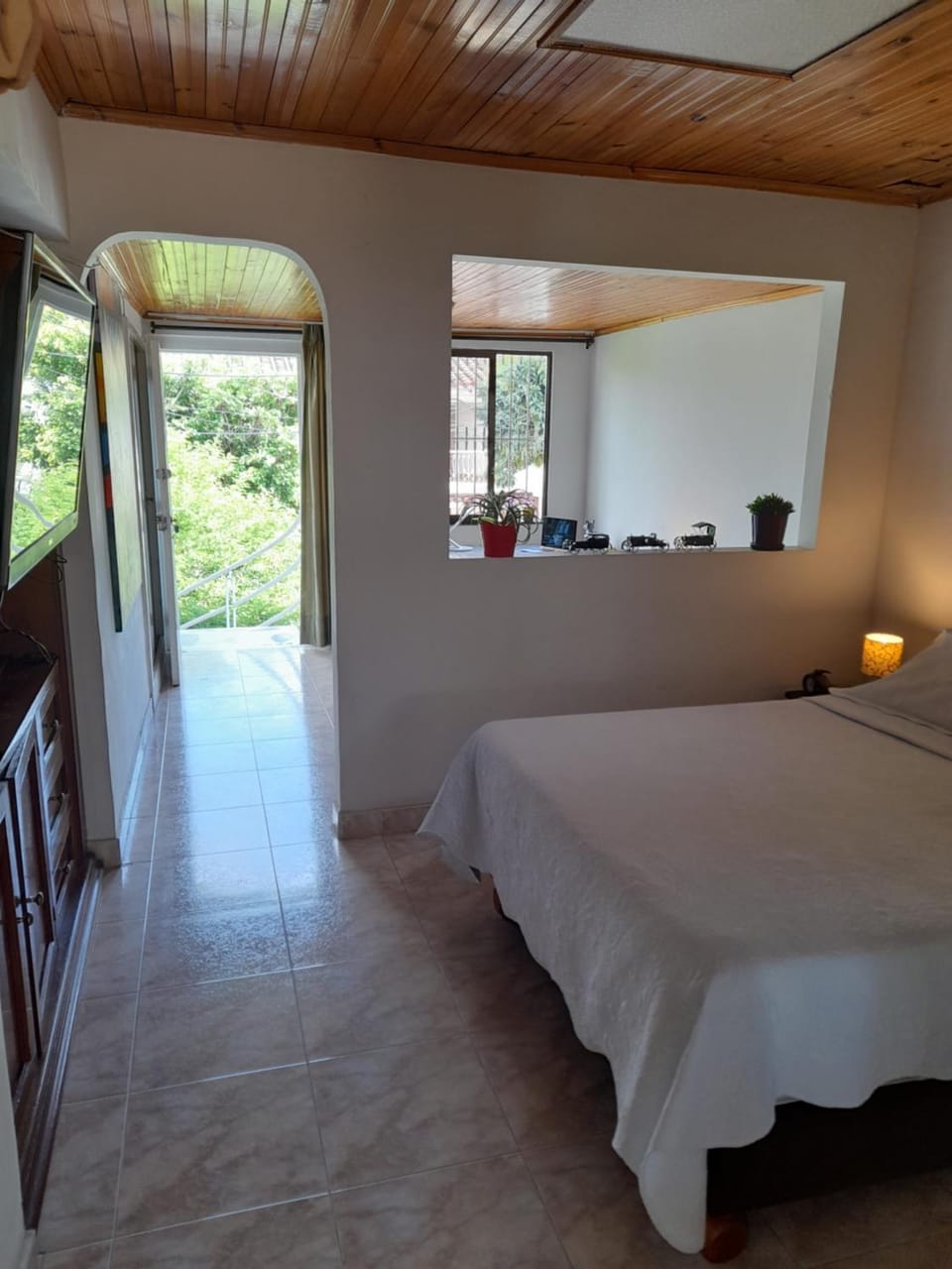 APTO # 8 SUR amplio para flias o grupos con aire Apartment in Cali