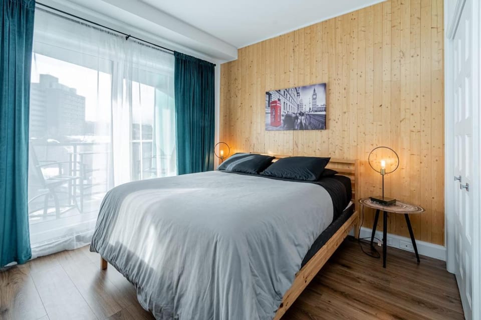 Loft Smart TV kitchen Gym 98 Walkscore Apartment in Quebec City