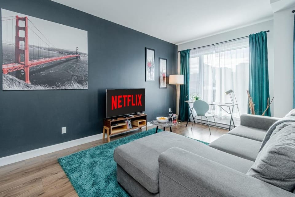 Loft Smart TV kitchen Gym 98 Walkscore Apartment in Quebec City