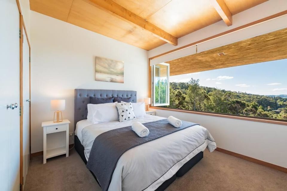 Resort-Style Paihia - with Heated Pool! Villa in Paihia