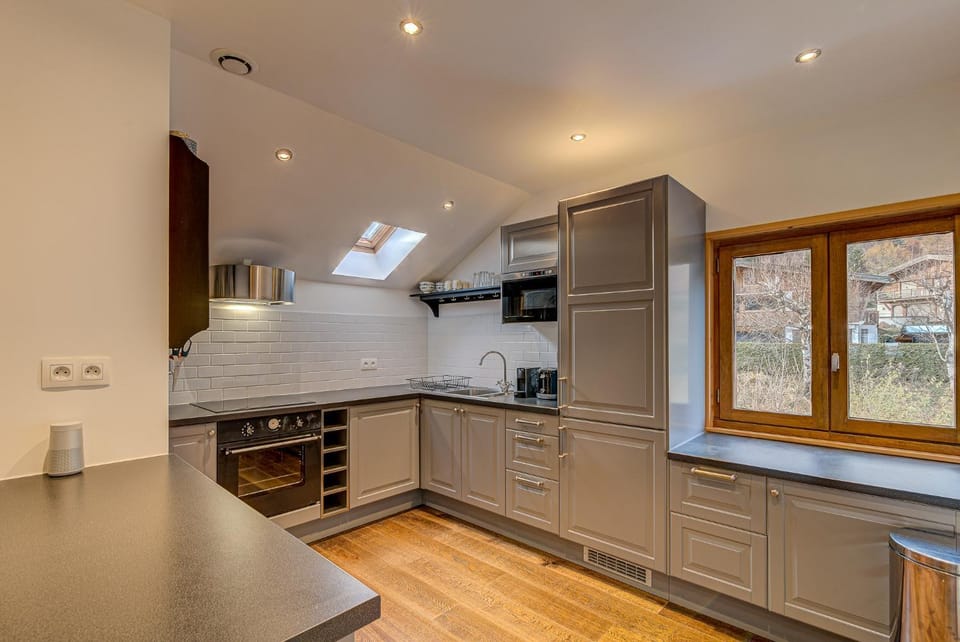 Kitchen or kitchenette, Dining area, dishwasher, minibar, pet friendly, stove